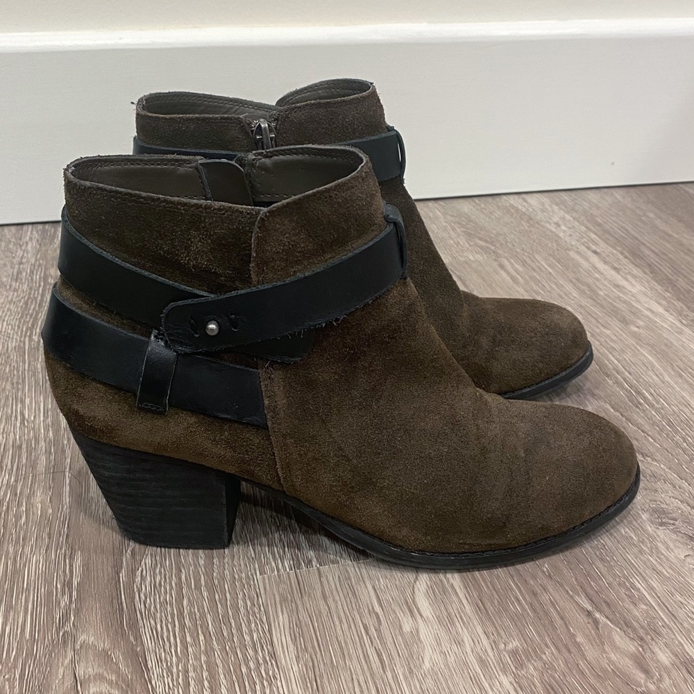 Dolce Vita ‘Jaxon’ Brown Suede Ankle Boot 9